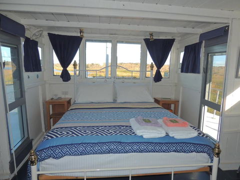PS Federal Retreat Paddle Steamer Goolwa - Darwin Tourism 4