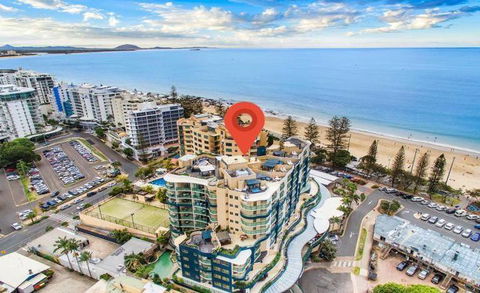 Beachside Mooloolaba Apartment With A View! - Darwin Tourism 1