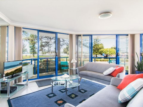 Heritage 102 Great Water Views - Darwin Tourism 3