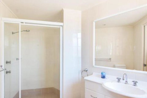 Millennium 102 With Pool In Complex - Darwin Tourism 5