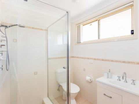 1 / 4 Huntly Close - Darwin Tourism 1