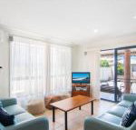 1 / 54 Parkes Airconditioned - Darwin Tourism