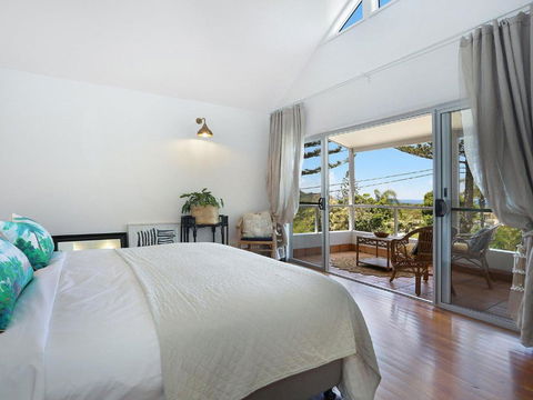 EAST COAST ESCAPES Lighthouse Studio - Darwin Tourism 3