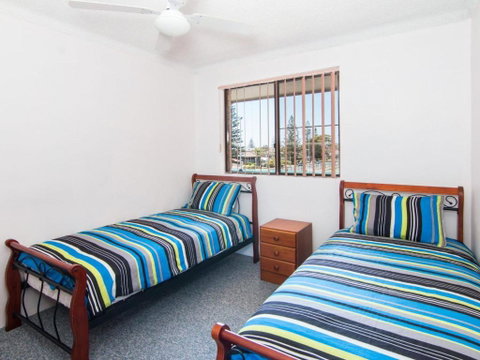 Seabreeze 5 Opposite Bowling Club - Darwin Tourism 6