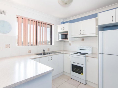 Seabreeze 5 Opposite Bowling Club - Darwin Tourism 3