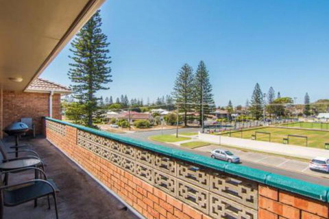 Seabreeze 5 Opposite Bowling Club - Darwin Tourism 0