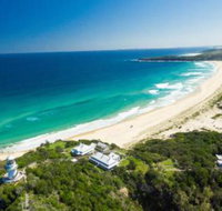 Seal Rocks Lighthouse Cottages - Darwin Tourism