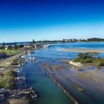 Fairholme 5 Opposite Lake - Darwin Tourism 0