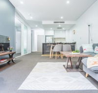 Stunning And Cozy Apartment In Heart Of Mascot - Darwin Tourism