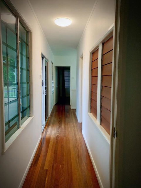 Holiday Rental Huge House With Beach Views - Darwin Tourism 2