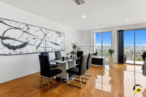 BENGALEE EXECUTIVE TOWNHOUSE MODERN & STYLISH - Darwin Tourism 4