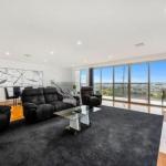 BENGALEE EXECUTIVE TOWNHOUSE MODERN & STYLISH - Darwin Tourism 0