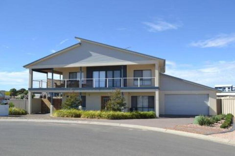 Gizmos Retreat - Darwin Tourism 0