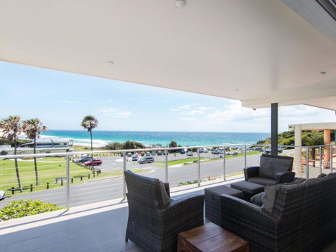 12 Cliff Road - Darwin Tourism 2