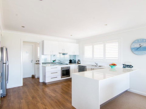12 Cliff Road - Darwin Tourism 1