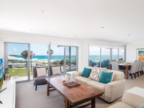 12 Cliff Road - Darwin Tourism 4