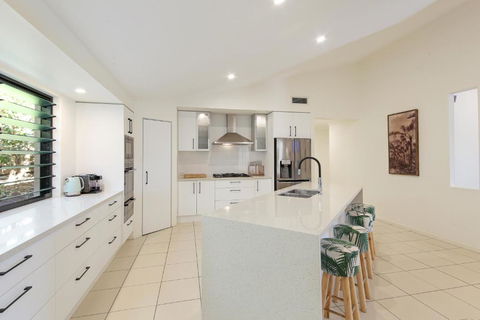 20 Avalon Street Coolum Beach Pets Welcome - Darwin Tourism 3