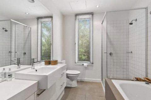 POINT GREY APARTMENT ONE VIEWPOINT - Darwin Tourism 6