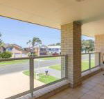 Azure Waters perfectly positioned with ocean views - Darwin Tourism