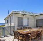 Blue Horizon beachfront with fireplace - Darwin Tourism