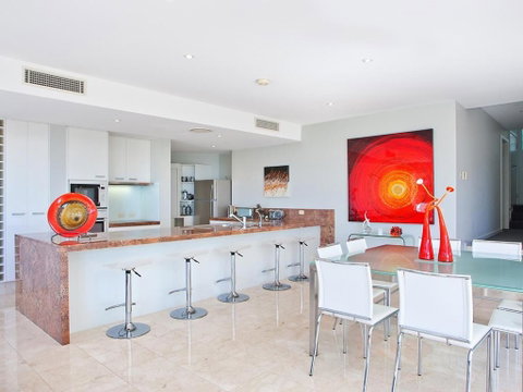 Artis Noosa Heads - Darwin Tourism 2