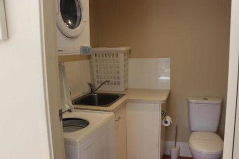 BEACHSIDE VILLA 2 - Darwin Tourism 7