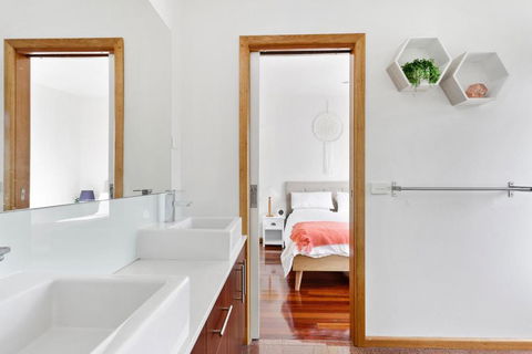 Rye Beach Executive Style - Darwin Tourism 6