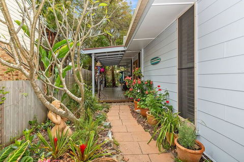 BEACH RETREAT - Darwin Tourism 1