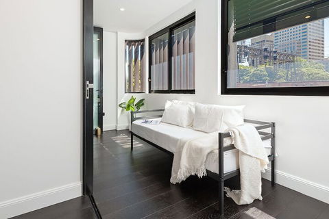 Luxury Sydney Apartment - Darwin Tourism 3