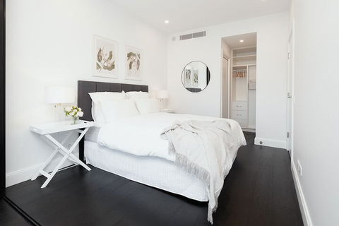 Luxury Sydney Apartment - Darwin Tourism 5