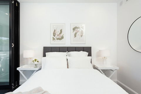 Luxury Sydney Apartment - Darwin Tourism 6