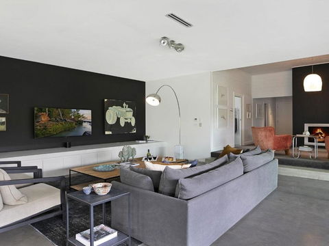 Greywood Classic Highlands Charm & Serene Living - Darwin Tourism 6