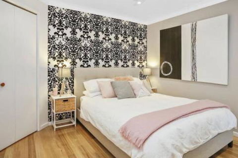 SEAVIEW Ocean Views From A Modern Townhouse - Darwin Tourism 3