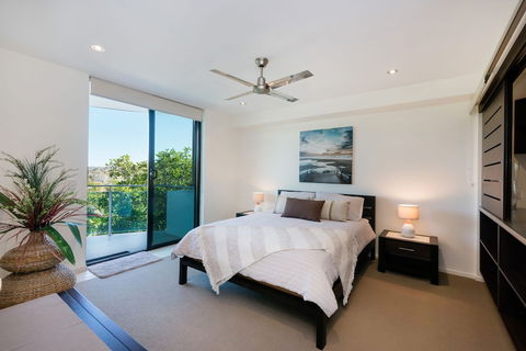 Stylish Beach Side Apartment Unit 5 33 Lorikeet Drive - Darwin Tourism 1