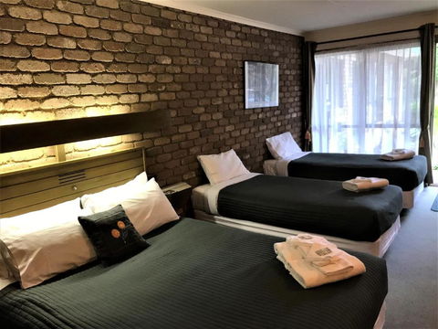 Eildon Lake Motel - Darwin Tourism 6