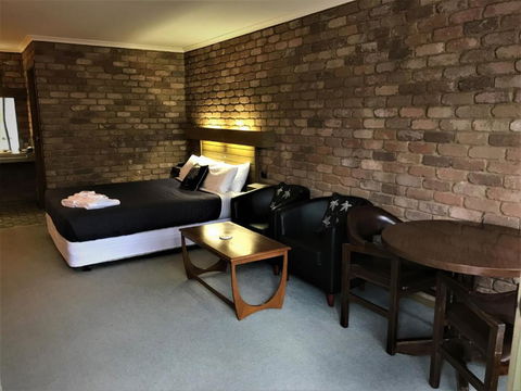Eildon Lake Motel - Darwin Tourism 3