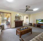 Buckland St. 29 Mollymook - Darwin Tourism