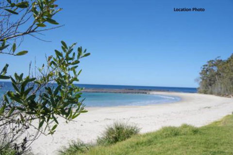 Mitchell Pde 71 Mollymook - Darwin Tourism 0