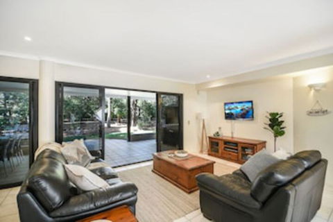 Home Away From Home, 38 Redwood Avenue, Marcus Beach, Noosa Area - Darwin Tourism 0