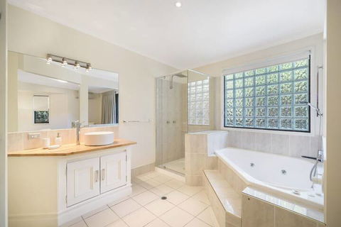 Home Away From Home, 38 Redwood Avenue, Marcus Beach, Noosa Area - Darwin Tourism 6
