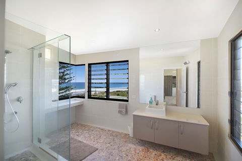 41 Pelican Street, Peregian Beach, Noosa Shire - Darwin Tourism 7
