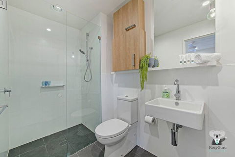 NEW Cozy Comfy APT Near Sydney Airport & CBD - Darwin Tourism 7