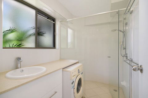 Breffney - 4/4 Avocet Parade - Darwin Tourism 6