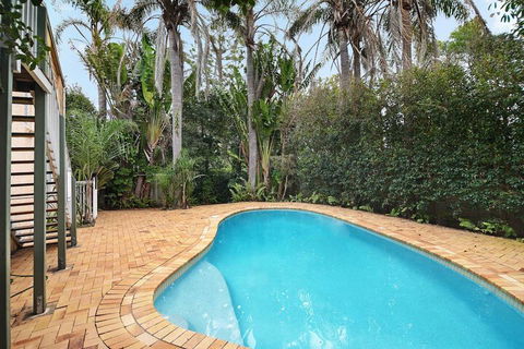 Beach Affair - 10 Callitris Crescent - Darwin Tourism 1