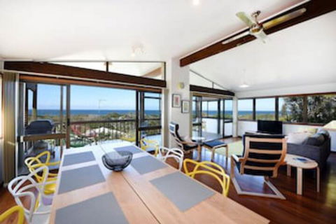 Sun Ray - 9 Pelican Street, Peregian Beach, Noosa Shire - Darwin Tourism 0