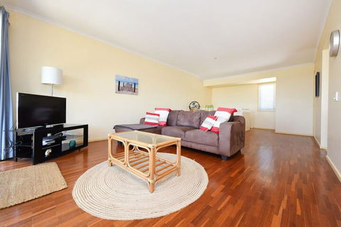 Sunbright 2/5 Petrel Street - Darwin Tourism 6