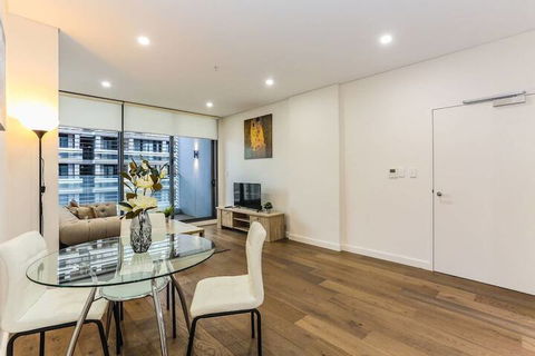 New Bright Apartment In Waterloo Near Park - Darwin Tourism 3