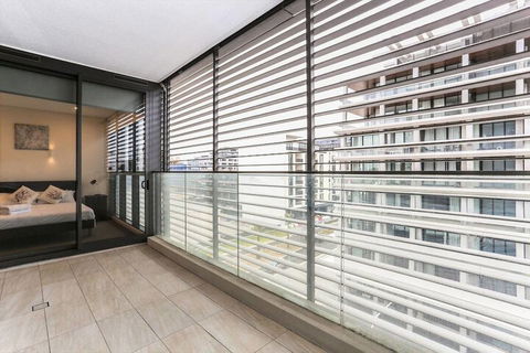 New Bright Apartment In Waterloo Near Park - Darwin Tourism 5