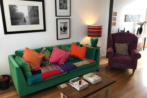 Colourful Darlinghurst Home- In Perfect Location - Darwin Tourism 1