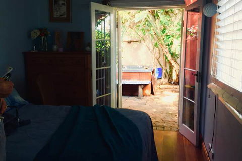 Surry Hills Terrace With Hot Tub - Darwin Tourism 6